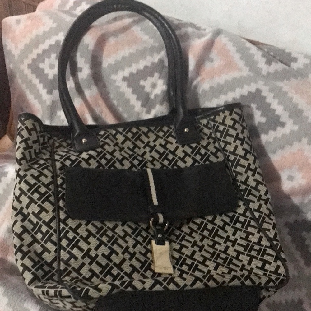Tommy Hilfiger handbag